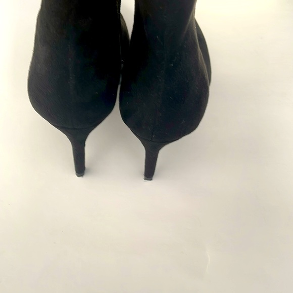 Red delicious booties. - Picture 3 of 7